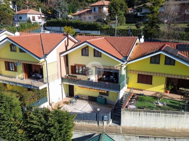 Villetta a schiera in vendita di 240 m² in Via Monviso, 2