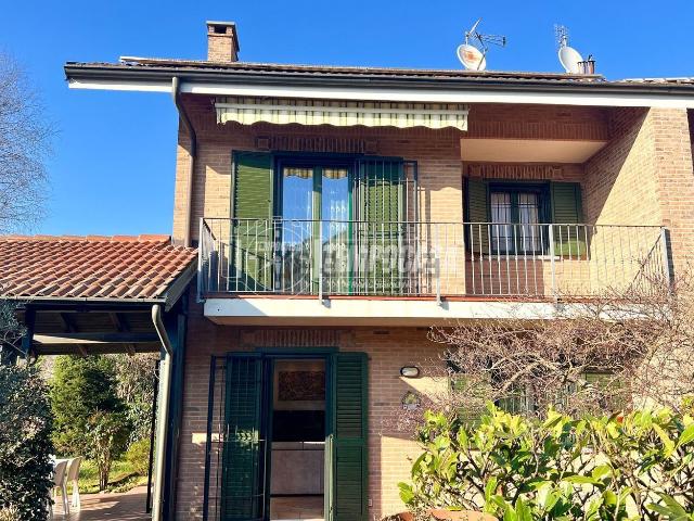 Villetta a schiera in vendita di 240 m² in Via Piave, 37