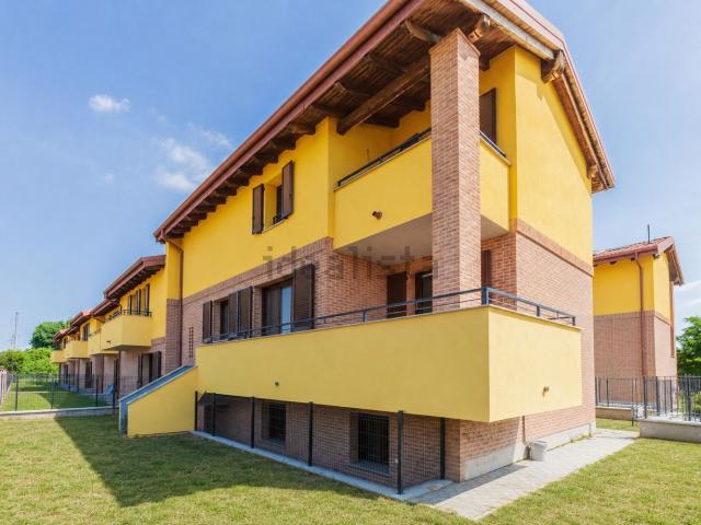 Villetta a schiera in vendita di 240 m² in Via Vittorio Alfieri
