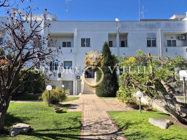 Villetta a schiera in vendita di 240 m² in Corso Alcide de Gasperi, 376