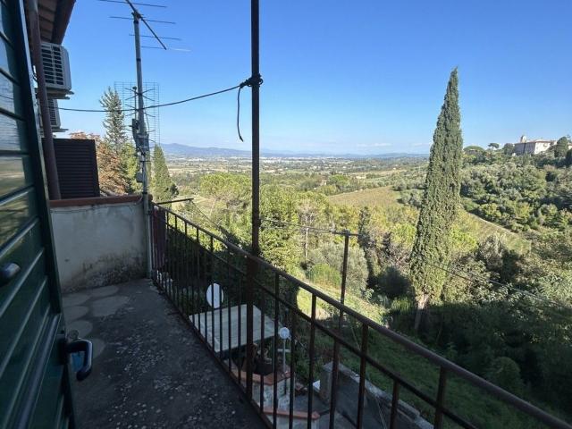 Villetta a schiera in vendita di 241 m² in Viale Giacomo Matteotti, 22