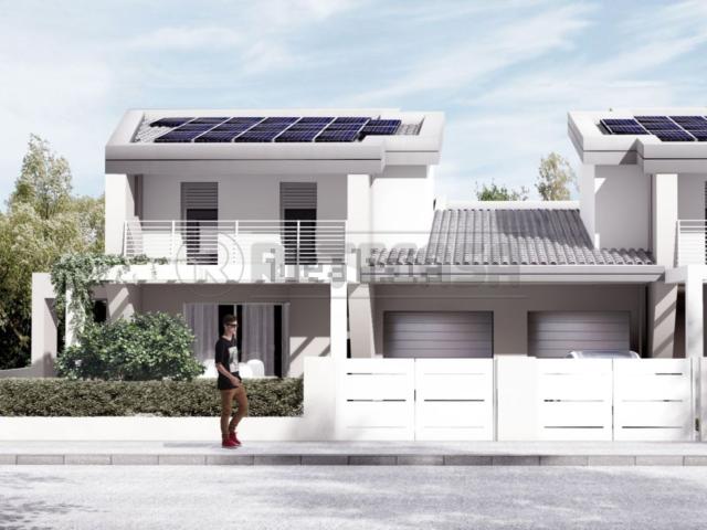 Villetta bifamiliare in vendita di 242 m² in Via Marosticana, 15