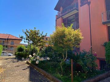 Villetta a schiera in vendita di 245 m² in Via Cesare Pavese, 62