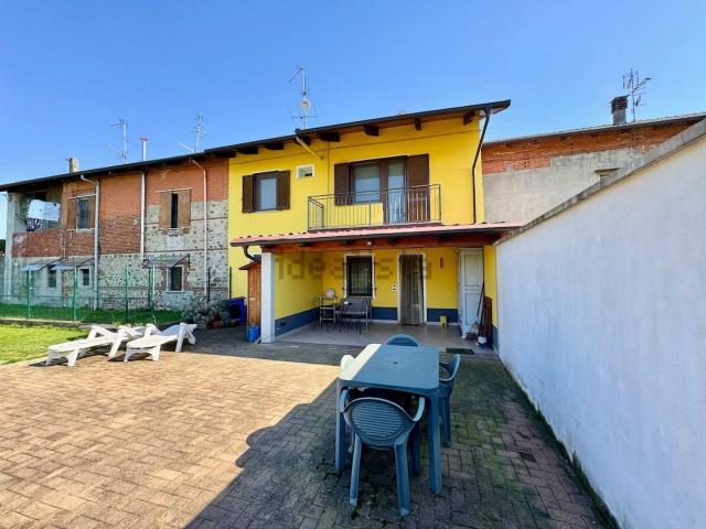 Villetta a schiera in vendita di 245 m² in Via Pietro Micca, 16