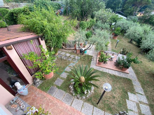 Villetta a schiera in vendita di 250 m² in Via Campiglia, 8