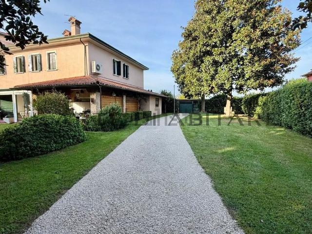 Villetta a schiera in vendita di 250 m² in Via Caorliega, 6