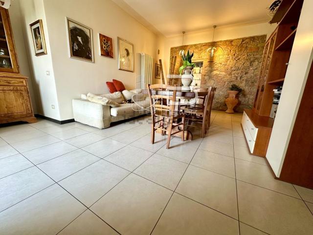 Villetta a schiera in vendita di 250 m² in Via Cervi Fratelli, 26