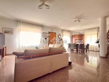 Villetta a schiera in vendita di 250 m² in Via dei Giacinti, 29