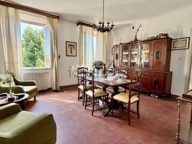 Villetta a schiera in vendita di 250 m² in Via dei Lippi