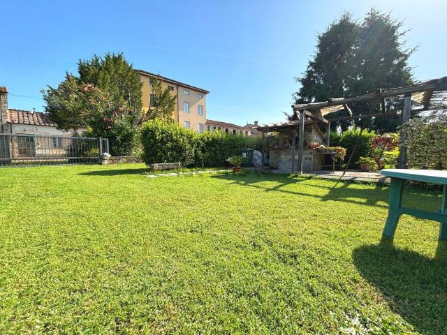Villetta a schiera in vendita di 250 m² in Via dell&apos Ave Maria, 31