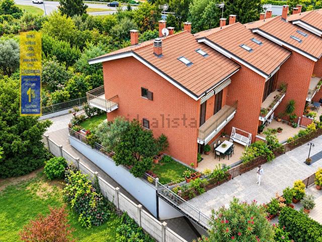 Villetta a schiera in vendita di 250 m² in Via Orbassano