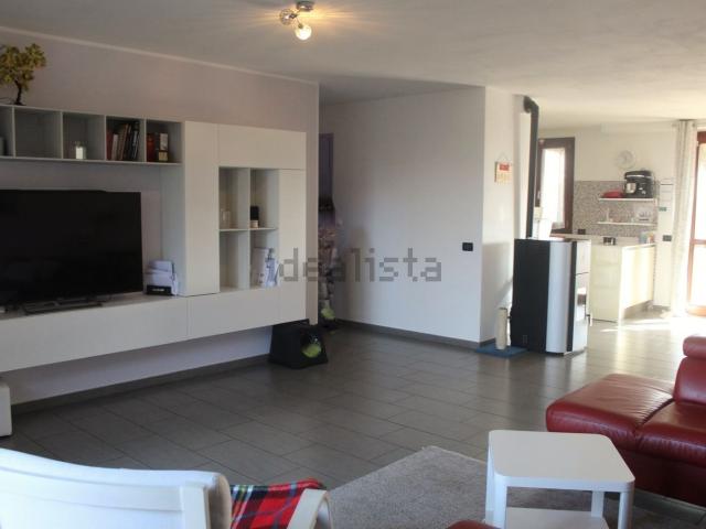Villetta a schiera in vendita di 250 m² in Via Mantova