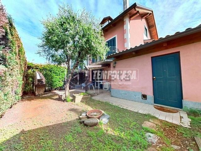 Villetta a schiera in vendita di 250 m² in Via San Bernardo, 20