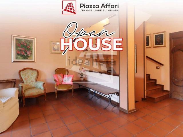 Villetta a schiera in vendita di 250 m² in Via Peri Achille, 5