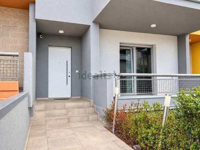 Villetta a schiera in vendita di 250 m² in Via Pier Luigi Nervi, 81