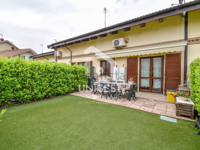 Villetta a schiera in vendita di 250 m² in Via XXIV Maggio, 15