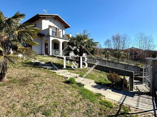 Villetta a schiera in vendita di 250 m² in Frazione San Carlo