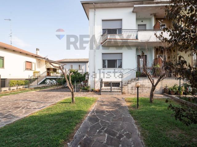 Villetta a schiera in vendita di 252 m²