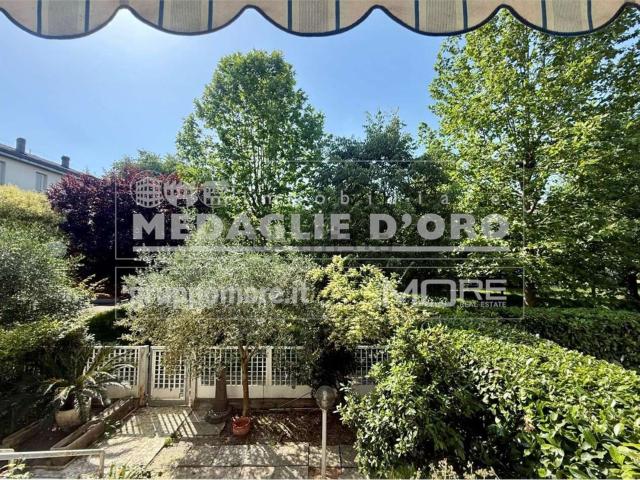 Villetta a schiera in vendita di 254 m² in Via Firenze