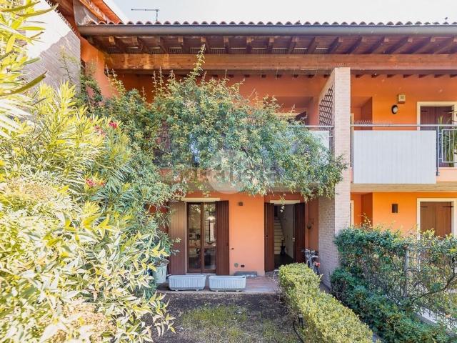 Villetta a schiera in vendita di 256 m² in Via Don G. Malacchini, 6