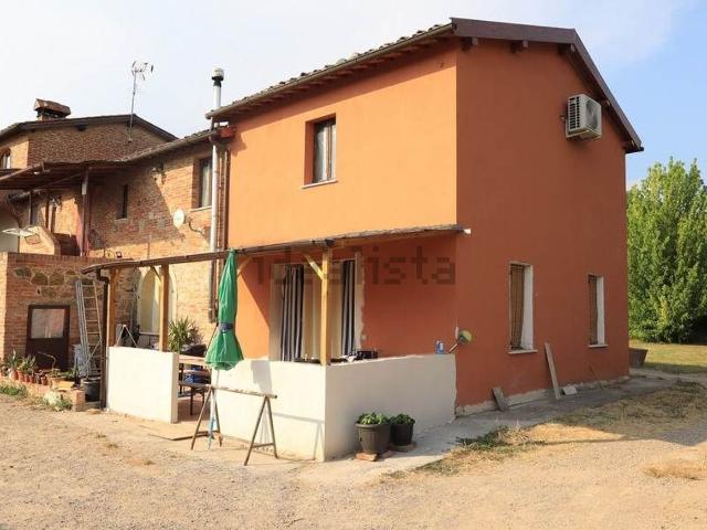Villetta a schiera in vendita di 256 m² in Località Alberello, 68