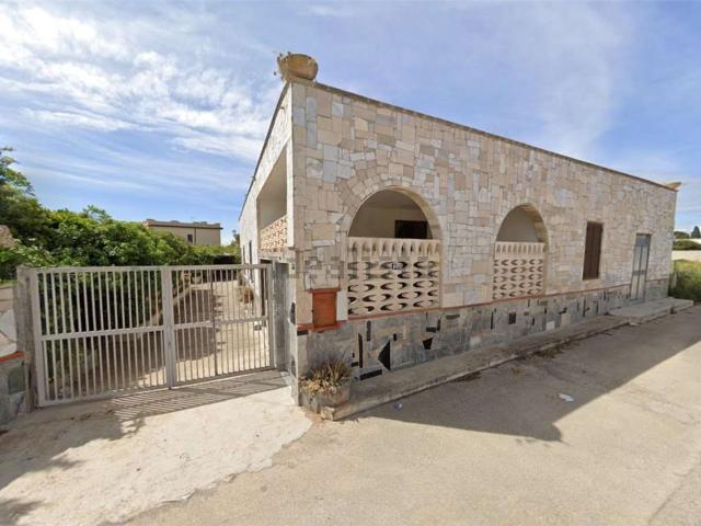 Villetta a schiera in vendita di 257 m² in Via delle Margherite, 19