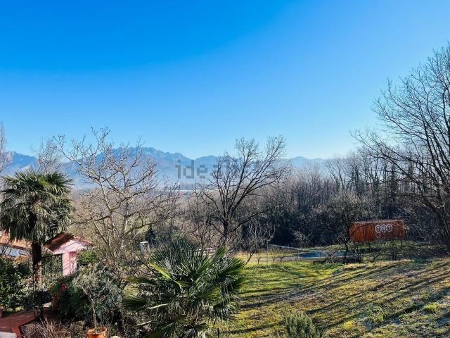 Villetta a schiera in vendita di 258 m² in Via Innocente Bonfanti