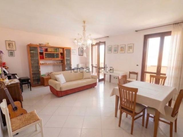 Villetta a schiera in vendita di 260 m² in Via Aldo Moro