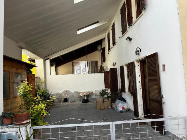 Villetta a schiera in vendita di 260 m² in Via Gorizia, 12
