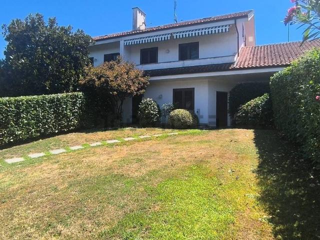 Villetta a schiera in vendita di 260 m² in Via Marco Polo, 10