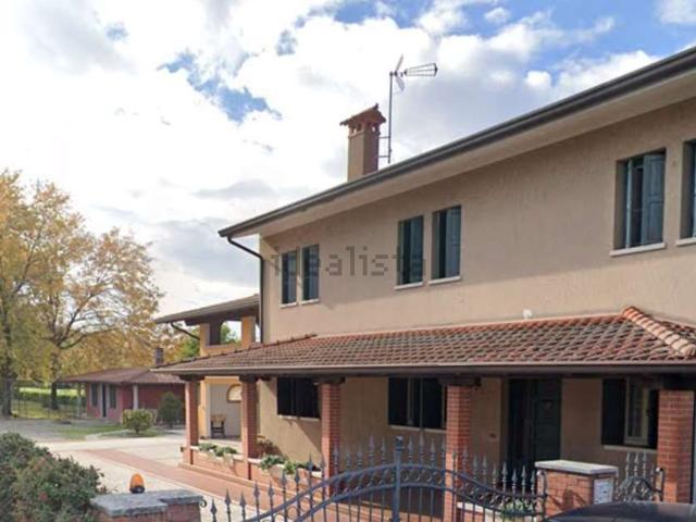 Villetta a schiera in vendita di 260 m² in Via Risorgimento, 44