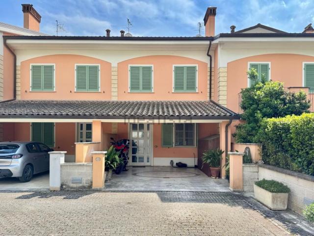 Villetta a schiera in vendita di 260 m² in Via Torre, 50