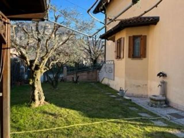 Villetta a schiera in vendita di 260 m² in Borgo Nuovo
