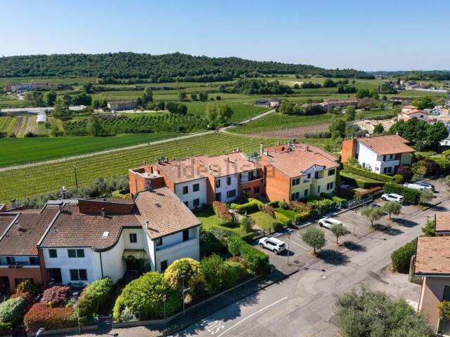 Villetta a schiera in vendita di 262 m² in Via Risorgimento, 3