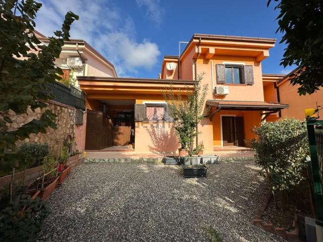 Villetta a schiera in vendita di 264 m² in Via San Lorenzo, 1