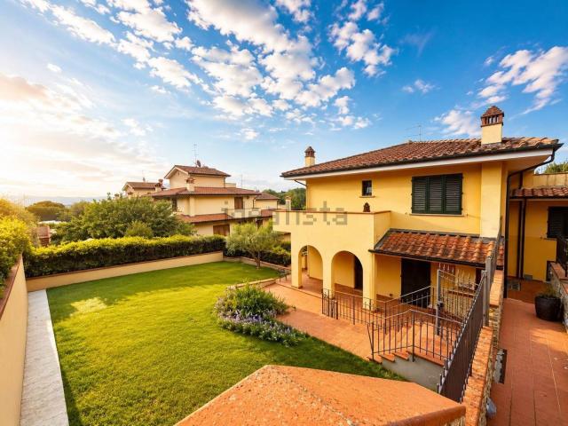 Villetta a schiera in vendita di 265 m²