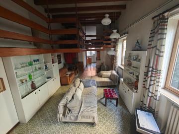 Villetta a schiera in vendita di 265 m² in Via Cristoforo Colombo, 37