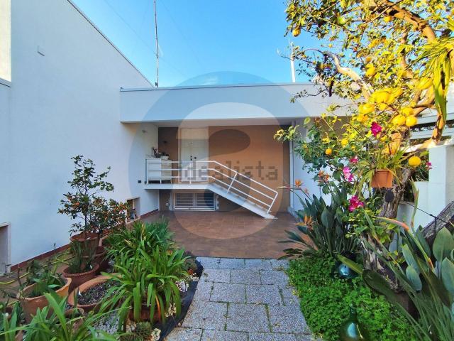 Villetta a schiera in vendita di 265 m² in Via Giovanni Cimabue, 21