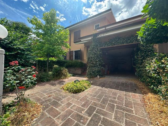 Villetta a schiera in vendita di 265 m² in Via Padova