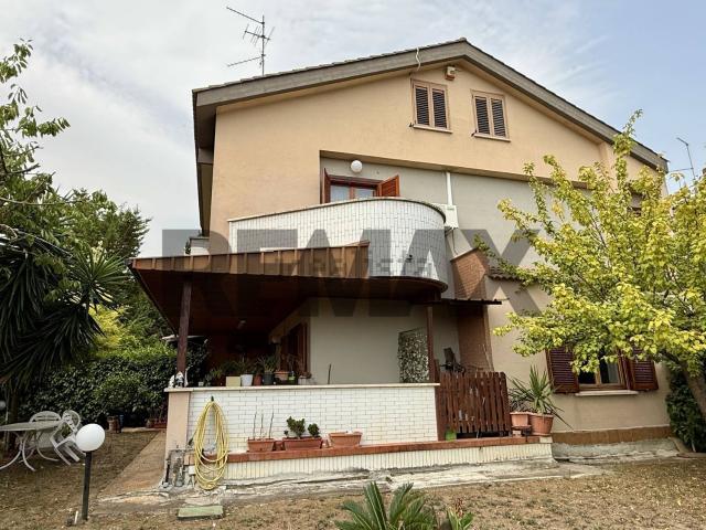 Villetta a schiera in vendita di 267 m²