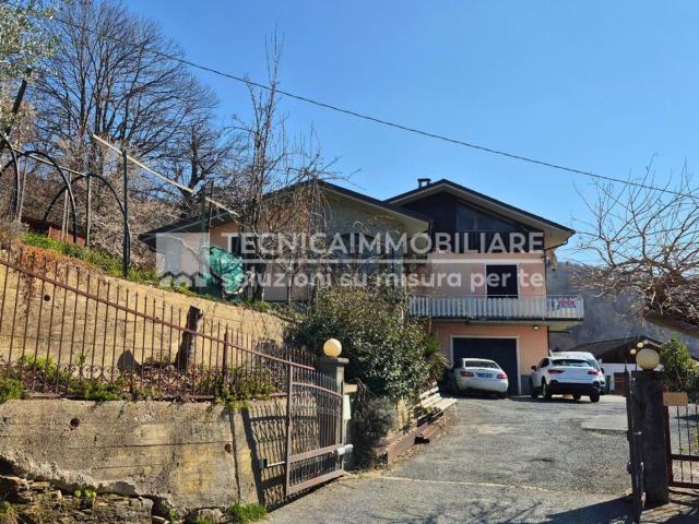 Villetta a schiera in vendita di 267 m² in Via Villero, 61