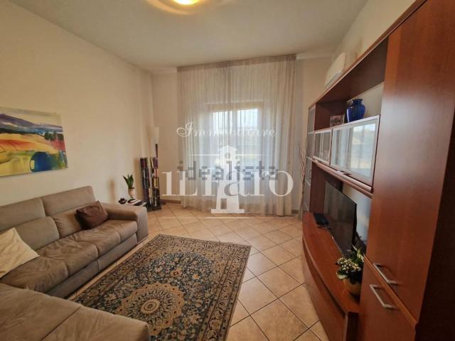 Villetta a schiera in vendita di 270 m² in Via Crocicchio dell&apos Oro, 39