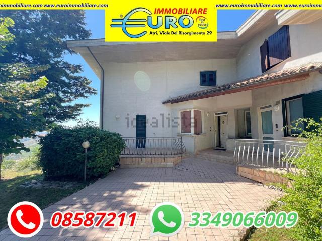 Villetta a schiera in vendita di 270 m² in Via Edoardo Brizio, 9