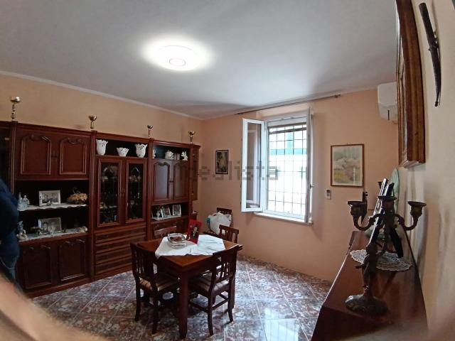 Villetta a schiera in vendita di 270 m² in Via Provinciale