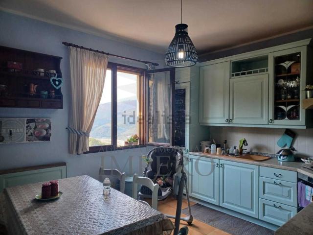 Villetta a schiera in vendita di 270 m² in Frazione Verrandi
