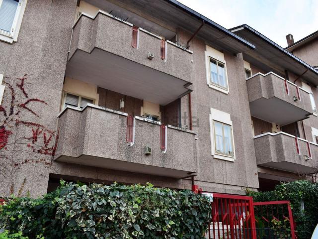 Villetta a schiera in vendita di 273 m² in Via Giovanni Verga