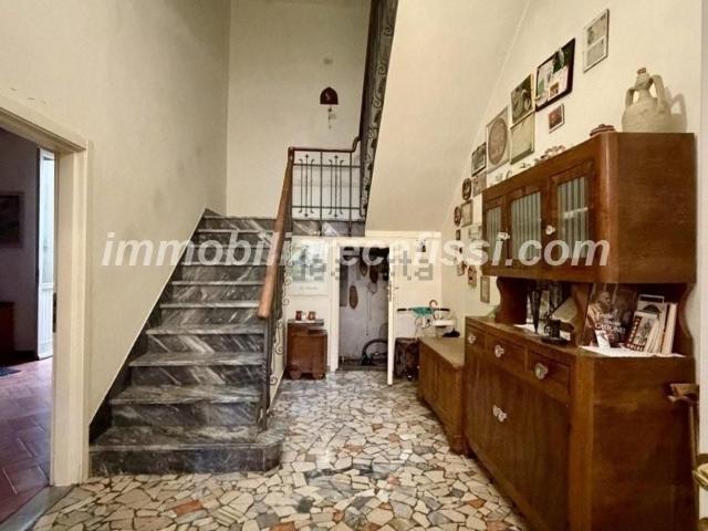 Villetta a schiera in vendita di 275 m² in Via Fiorello Bini, 30