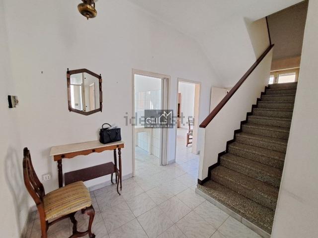 Villetta a schiera in vendita di 275 m² in Via Vincenzo Castellani