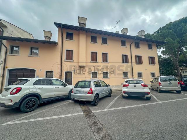 Villetta a schiera in vendita di 275 m² in Contrada Garibaldi, 2