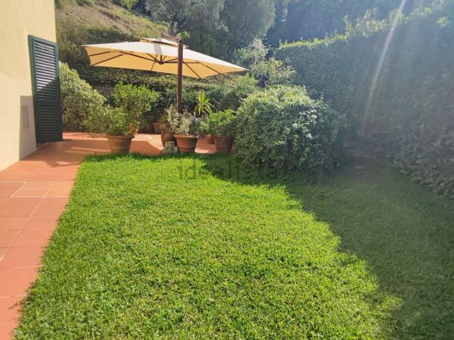 Villetta a schiera in vendita di 280 m² in Via Francesco Ferrucci, 8
